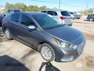 2019 Hyundai Accent SE z VIN 3KPC24A35KE062267, wystawiony jako IAAI lot #43388935 z przebiegiem 78 893 mil mil oraz . Historia ofert i sprzedaży dostępna na DreamBid. Obrazek 1.