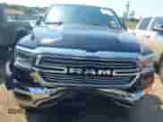2022 Ram 1500 Laramie z VIN 1C6SRFJT1NN208156, wystawiony jako IAAI lot #42939525 z przebiegiem 61 304 mil mil oraz . Historia ofert i sprzedaży dostępna na DreamBid. Obrazek 12.
