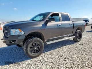 2015 Ram 1500 Lone Star с VIN 1C6RR7LM9FS717098, выставлен на аукционе Copart как лот 64147935 с пробегом 165 765 миль миль и Списание • Salvage title. История ставок и продаж доступна на DreamBid. Изображение 1.