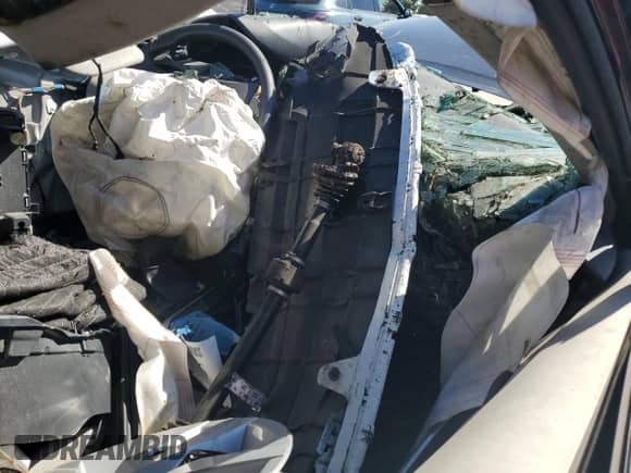 2022 Toyota Corolla Cross L z VIN 7MUAAAAG1NV012977, wystawiony jako Copart lot #82085855 z przebiegiem Nie podano mil oraz Nie do naprawy • Non repairable. Historia ofert i sprzedaży dostępna na DreamBid. Obrazek 8.