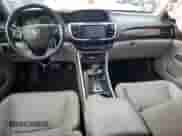 2017 Honda Accord EX-L z VIN 1HGCR3F07HA015713, wystawiony jako Copart lot #63159395 z przebiegiem Nie podano mil oraz Szkoda całkowita • Salvage title. Historia ofert i sprzedaży dostępna na DreamBid. Obrazek 8.