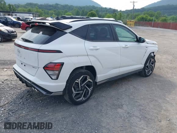 2025 Hyundai Kona N Line S with VIN KM8HBCA39SU190377, listed as a IAAI auction lot 42422763 with 3,131 mi miles and . Bid and sale history available at DreamBid. Image 4.