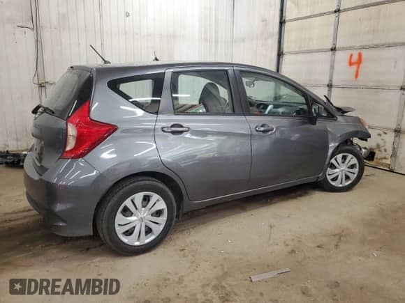 2017 Nissan Note SV z VIN 3N1CE2CP1HL377019, wystawiony jako Copart lot #69971215 z przebiegiem 43 432 mil mil oraz Szkoda całkowita • Salvage title. Historia ofert i sprzedaży dostępna na DreamBid. Obrazek 3.