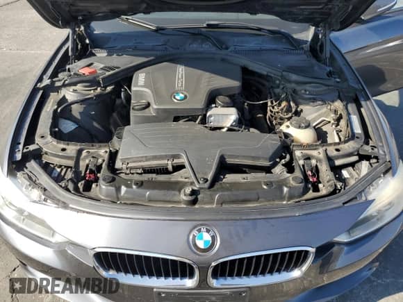 2012 BMW 3 Series 328i с VIN WBA3C1C53CF430430, выставлен на аукционе Copart как лот 70013155 с пробегом 113 905 миль миль и Чистый • Clean title. История ставок и продаж доступна на DreamBid. Изображение 11.