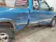 2000 Chevrolet S-10 LS с VIN 1GCDT19W2YK202876, выставлен на аукционе IAAI как лот 41447081 с пробегом 222 016 миль миль и . История ставок и продаж доступна на DreamBid. Изображение 6.