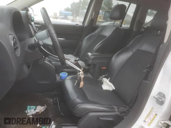 2017 Jeep Compass Latitude with VIN 1C4NJCEA7HD146440, listed as a Copart auction lot 44908945 with 146,976 mi miles and Clean title. Bid and sale history available at DreamBid. Image 7.