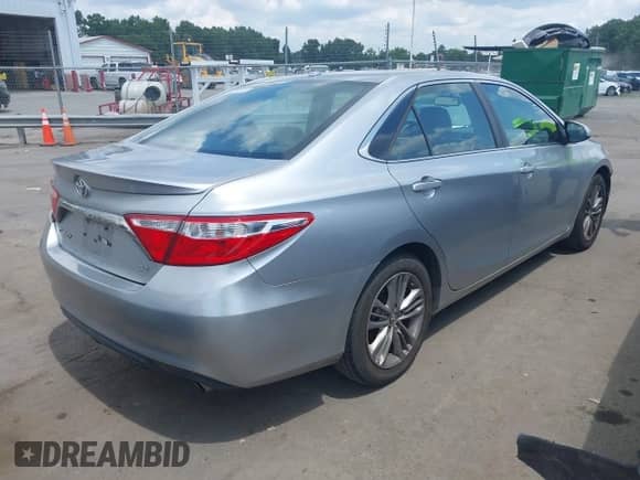 2015 Toyota Camry SE z VIN 4T1BF1FK6FU031207, wystawiony jako IAAI lot #42642706 z przebiegiem 110 630 mil mil oraz . Historia ofert i sprzedaży dostępna na DreamBid. Obrazek 4.