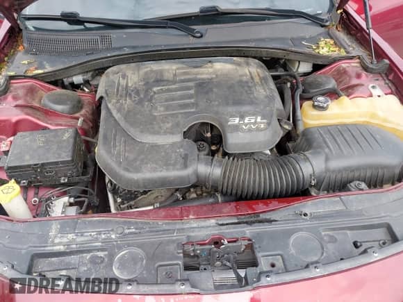 2019 Chrysler 300 S with VIN 2C3CCABG5KH601217, listed as a IAAI auction lot 42958257 with 138,442 mi miles and . Bid and sale history available at DreamBid. Image 10.