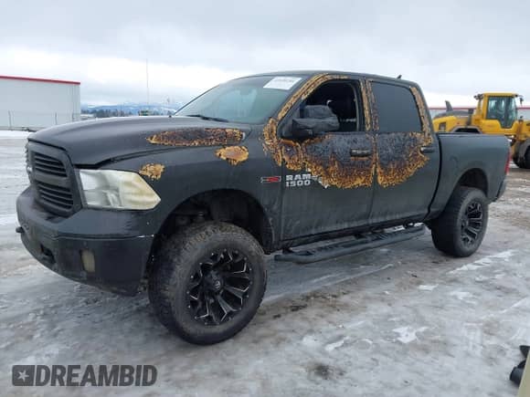 2015 Ram 1500 Outdoorsman with VIN 1C6RR7LM1FS563888, listed as a IAAI auction lot 41620266 with 155,194 mi miles and . Bid and sale history available at DreamBid. Image 16.