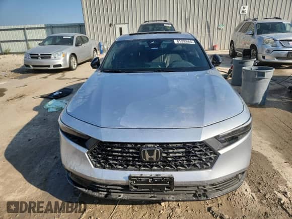2025 Honda Accord Sport-L with VIN 1HGCY2F79SA042056, listed as a Copart auction lot 81390665 with 5,065 mi miles and Salvage title. Bid and sale history available at DreamBid. Image 5.
