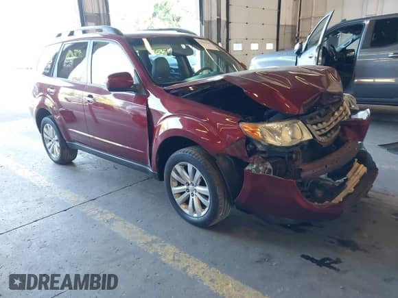 2013 Subaru Forester X Limited z VIN JF2SHAECXDH431318, wystawiony jako IAAI lot #43035240 z przebiegiem 97 138 mil mil oraz . Historia ofert i sprzedaży dostępna na DreamBid. Obrazek 1.
