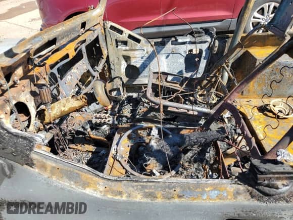 1992 Jeep Wrangler с VIN 2J4FY19P5NJ502467, выставлен на аукционе Copart как лот 77054933 с пробегом Не указан миль и Чистый • Clean title. История ставок и продаж доступна на DreamBid. Изображение 7.