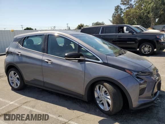 2023 Chevrolet Bolt EV 1LT z VIN 1G1FW6S05P4114970, wystawiony jako Copart lot #61575693 z przebiegiem 13 653 mil mil oraz . Historia ofert i sprzedaży dostępna na DreamBid. Obrazek 4.