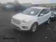 2017 Ford Escape SE с VIN 1FMCU9GD8HUB87051, выставлен на аукционе IAAI как лот 42335728 с пробегом 154 269 миль миль и . История ставок и продаж доступна на DreamBid. Изображение 2.