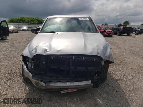 2014 Ram 1500 Tradesman z VIN 1C6RR6KG7ES233922, wystawiony jako Copart lot #59740905 z przebiegiem 114 777 mil mil oraz Szkoda całkowita • Salvage title. Historia ofert i sprzedaży dostępna na DreamBid. Obrazek 5.