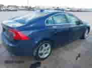 2012 Volvo S60 T5 с VIN YV1622FS1C2057349, выставлен на аукционе IAAI как лот 43264522 с пробегом 175 187 миль миль и . История ставок и продаж доступна на DreamBid. Изображение 4.