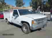 1996 Chevrolet Silverado 3500 с VIN 1GCGC34R1TE222151, выставлен на аукционе IAAI как лот 43496136 с пробегом 236 205 миль миль и . История ставок и продаж доступна на DreamBid. Изображение 1.