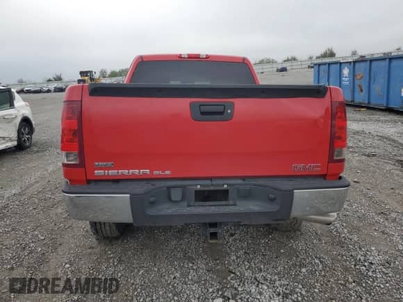 2011 GMC Sierra 1500 SLE z VIN 3GTP1VE00BG226281, wystawiony jako Copart lot #81795905 z przebiegiem 205 211 mil mil oraz Szkoda całkowita • Salvage title. Historia ofert i sprzedaży dostępna na DreamBid. Obrazek 6.