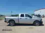 2012 Ram 1500 Tradesman z VIN 1C6RD6FP2CS168791, wystawiony jako IAAI lot #41644108 z przebiegiem 211 029 mil mil oraz . Historia ofert i sprzedaży dostępna na DreamBid. Obrazek 13.