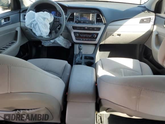 2015 Hyundai Sonata SE с VIN 5NPE24AF2FH156451, выставлен на аукционе Copart как лот 80188145 с пробегом 155 415 миль миль и Списание • Salvage title. История ставок и продаж доступна на DreamBid. Изображение 8.