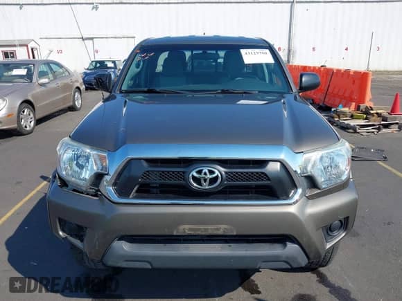 2015 Toyota Tacoma PreRunner z VIN 5TFTX4GN2FX041893, wystawiony jako IAAI lot #43129780 z przebiegiem 89 276 mil mil oraz . Historia ofert i sprzedaży dostępna na DreamBid. Obrazek 12.