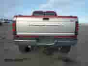 1998 Dodge 2500 z VIN 1B7KF23W1WJ168879, wystawiony jako Copart lot #81965694 z przebiegiem 172 618 mil mil oraz Szkoda całkowita • Salvage title. Historia ofert i sprzedaży dostępna na DreamBid. Obrazek 6.