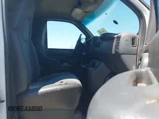 2002 Chevrolet Express с VIN 1GCHG39R321159867, выставлен на аукционе IAAI как лот 42649788 с пробегом 201 952 миль миль и . История ставок и продаж доступна на DreamBid. Изображение 5.