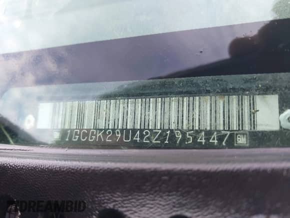 2002 Chevrolet Silverado 2500 LS с VIN 1GCGK29U42Z195447, выставлен на аукционе IAAI как лот 42500908 с пробегом 337 321 миль миль и . История ставок и продаж доступна на DreamBid. Изображение 9.