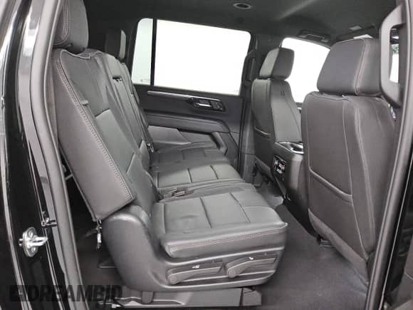 2025 Chevrolet Suburban RST с VIN 1GNS6ERD8SR166069, выставлен на аукционе Copart как лот 62135465 с пробегом 5 948 миль миль и Чистый • Clean title. История ставок и продаж доступна на DreamBid. Изображение 11.