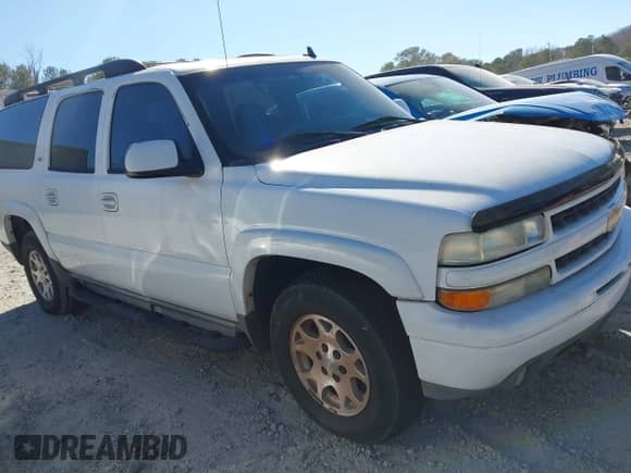 2006 Chevrolet Suburban Z71 z VIN 3GNFK16ZX6G127740, wystawiony jako IAAI lot #41705869 z przebiegiem 251 715 mil mil oraz . Historia ofert i sprzedaży dostępna na DreamBid. Obrazek 1.