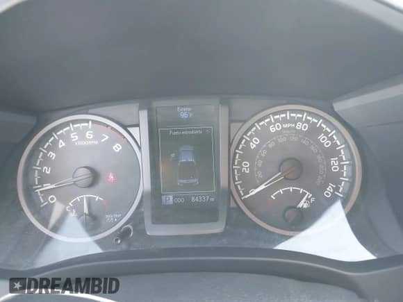 2016 Toyota Tacoma SR5 с VIN 5TFAZ5CN9GX018206, выставлен на аукционе IAAI как лот 42428485 с пробегом 84 337 миль миль и . История ставок и продаж доступна на DreamBid. Изображение 7.