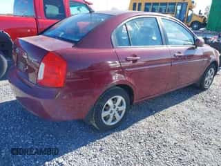 2010 Hyundai Accent GLS z VIN KMHCN4AC6AU463247, wystawiony jako IAAI lot #43552226 z przebiegiem 155 000 mil mil oraz . Historia ofert i sprzedaży dostępna na DreamBid. Obrazek 4.