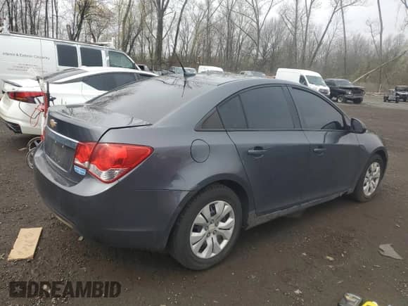 2013 Chevrolet Cruze LS с VIN 1G1PB5SG9D7238242, выставлен на аукционе Copart как лот 54072735 с пробегом 179 571 миль миль и Чистый • Clean title. История ставок и продаж доступна на DreamBid. Изображение 3.