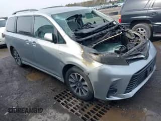 2019 Toyota Sienna LE with VIN 5TDJZ3DC3KS226551, listed as a IAAI auction lot 41495662 with 31,764 mi miles and . Bid and sale history available at DreamBid. Image 1.