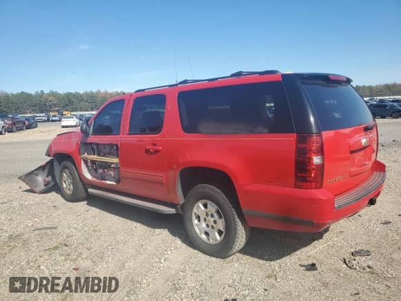 2012 Chevrolet Suburban LS с VIN 1GNSKHE72CR156572, выставлен на аукционе Copart как лот 39384824 с пробегом 127 865 миль миль и Списание • Salvage title. История ставок и продаж доступна на DreamBid. Изображение 2.