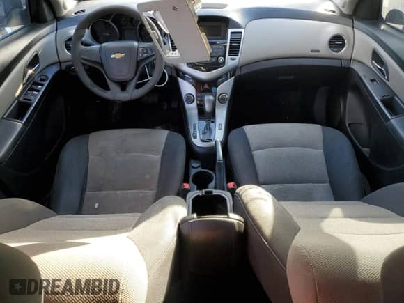 2016 Chevrolet Cruze LS with VIN 1G1PC5SH6G7147293, listed as a Copart auction lot 84200075 with 77,708 mi miles and Clean title. Bid and sale history available at DreamBid. Image 8.
