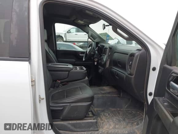 2021 Chevrolet Silverado 2500HD Work Truck z VIN 1GC1YLE70MF136474, wystawiony jako IAAI lot #42192171 z przebiegiem 123 759 mil mil oraz . Historia ofert i sprzedaży dostępna na DreamBid. Obrazek 5.