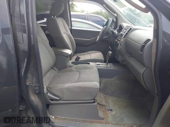 2010 Nissan Frontier SE with VIN 1N6AD0EV9AC424240, listed as a IAAI auction lot 42755514 with 186,582 mi miles and . Bid and sale history available at DreamBid. Image 5.