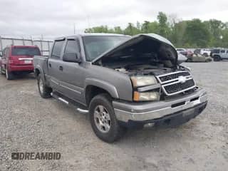 2006 Chevrolet Silverado 1500 LT3 with VIN 2GCEK13T861186525, listed as a IAAI auction lot 41963903 with 243,944 mi miles and . Bid and sale history available at DreamBid. Image 1.