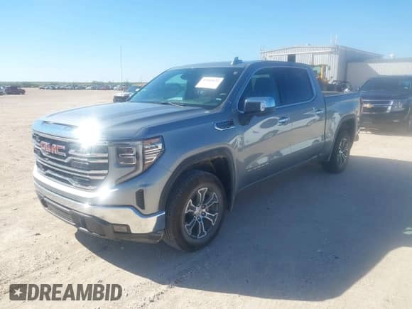 2025 GMC Sierra 1500 SLT z VIN 1GTUUDED8SZ241974, wystawiony jako IAAI lot #43545432 z przebiegiem 26 003 mil mil oraz . Historia ofert i sprzedaży dostępna na DreamBid. Obrazek 17.