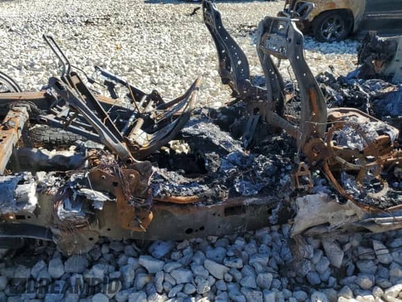 2024 Ford F-150 Lariat с VIN 1FTFW5L8XRFB80895, выставлен на аукционе Copart как лот 82147135 с пробегом Не указан миль и На запчасти • Non repairable. История ставок и продаж доступна на DreamBid. Изображение 10.