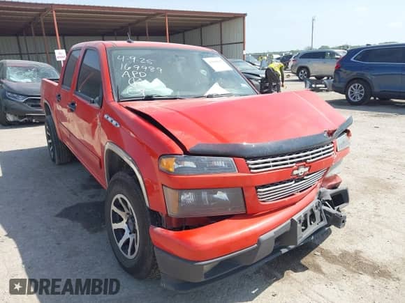 2010 Chevrolet Colorado 1LT z VIN 1GCDSCDE6A8146800, wystawiony jako IAAI lot #42060142 z przebiegiem 136 565 mil mil oraz . Historia ofert i sprzedaży dostępna na DreamBid. Obrazek 1.