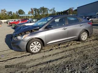 2018 Hyundai Accent SE z VIN 3KPC24A37JE016230, wystawiony jako Copart lot #84902435 z przebiegiem 89 602 mil mil oraz Szkoda całkowita • Salvage title. Historia ofert i sprzedaży dostępna na DreamBid. Obrazek 1.