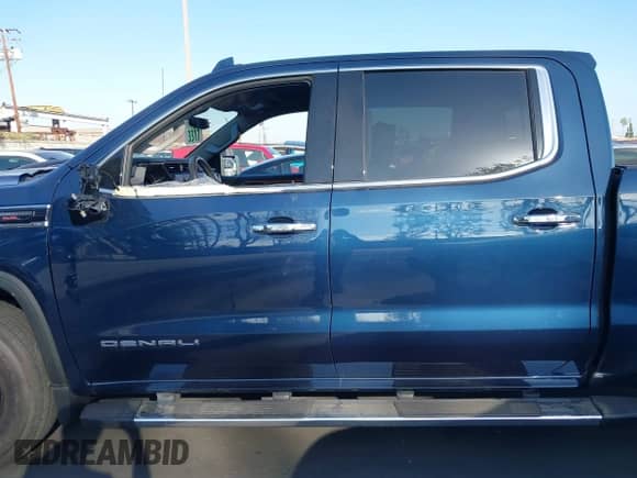 2023 GMC Sierra 1500 Denali z VIN 1GTUUGELXPZ168669, wystawiony jako IAAI lot #43378099 z przebiegiem 67 294 mil mil oraz . Historia ofert i sprzedaży dostępna na DreamBid. Obrazek 15.