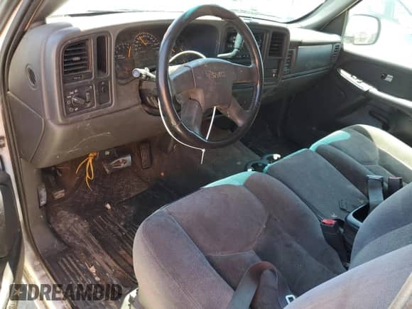 2003 GMC Sierra 1500 SLE with VIN 2GTEC19V331162988, listed as a Copart auction lot 65576615 with 203,201 mi miles and Clean title. Bid and sale history available at DreamBid. Image 8.