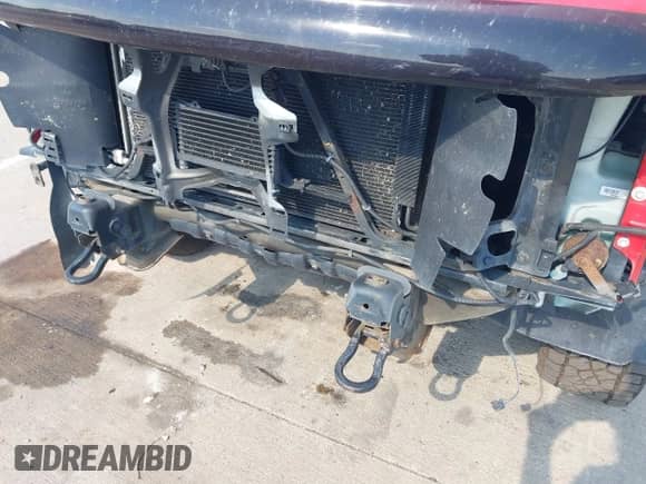 2010 Chevrolet Silverado 1500 LT with VIN 1GCSKSE3XAZ273591, listed as a IAAI auction lot 43371830 with 190,693 mi miles and . Bid and sale history available at DreamBid. Image 6.