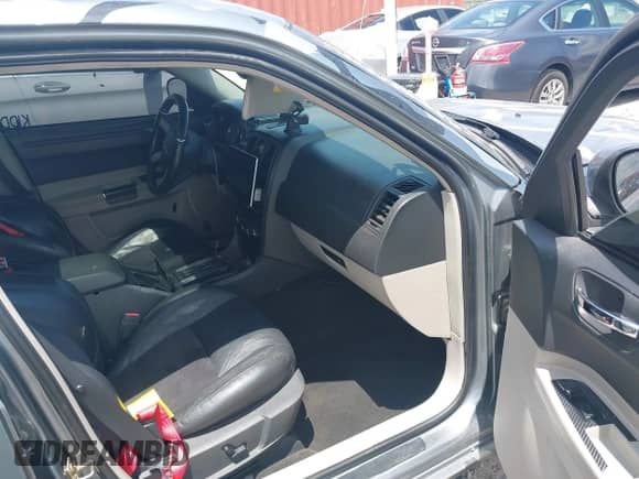 2006 Chrysler 300 C SRT-8 with VIN 2C3LA73W46H216929, listed as a IAAI auction lot 42660806 with 202,363 mi miles and . Bid and sale history available at DreamBid. Image 5.