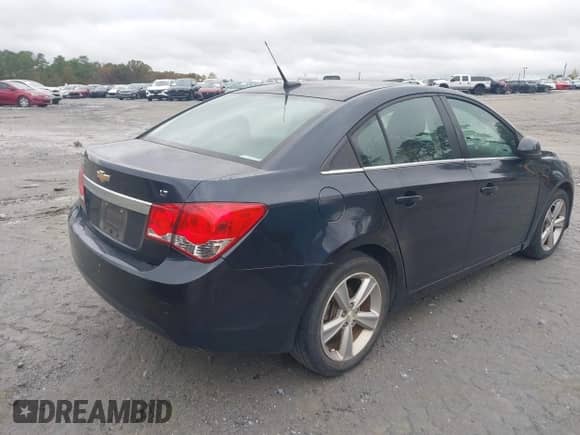 2014 Chevrolet Cruze 2LT с VIN 1G1PE5SB1E7182374, выставлен на аукционе IAAI как лот 43541656 с пробегом 108 241 миль миль и . История ставок и продаж доступна на DreamBid. Изображение 4.