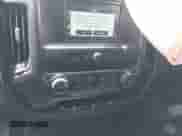 2017 Chevrolet Silverado 1500 Custom с VIN 1GCRCPEC5HZ186930, выставлен на аукционе IAAI как лот 42474787 с пробегом 103 527 миль миль и . История ставок и продаж доступна на DreamBid. Изображение 18.