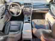 2015 Toyota Camry SE z VIN 4T1BF1FK6FU074767, wystawiony jako Copart lot #84054815 z przebiegiem 343 541 mil mil oraz Czysty tytuł • Clean title. Historia ofert i sprzedaży dostępna na DreamBid. Obrazek 8.